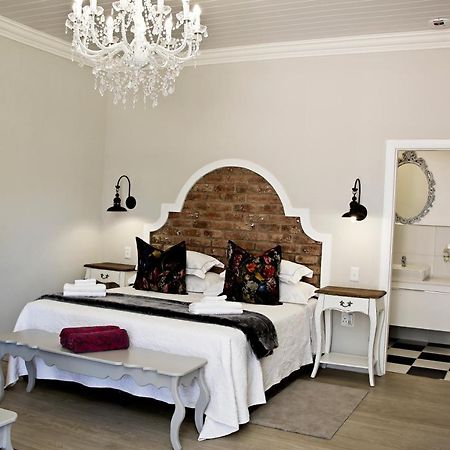 French Karoo Guesthouse โบฟอร์ตเวสต์ ภายนอก รูปภาพ