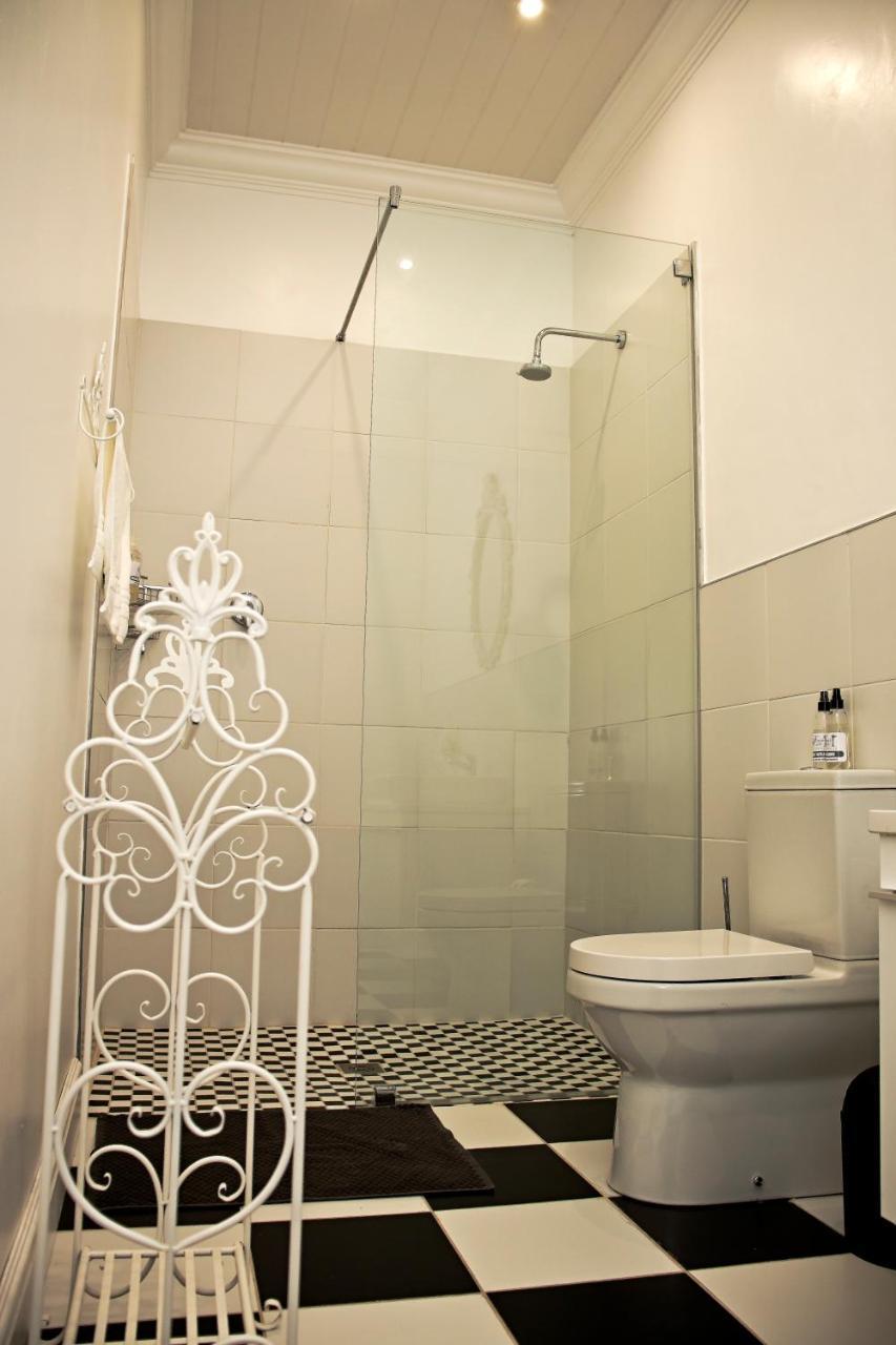 French Karoo Guesthouse โบฟอร์ตเวสต์ ภายนอก รูปภาพ