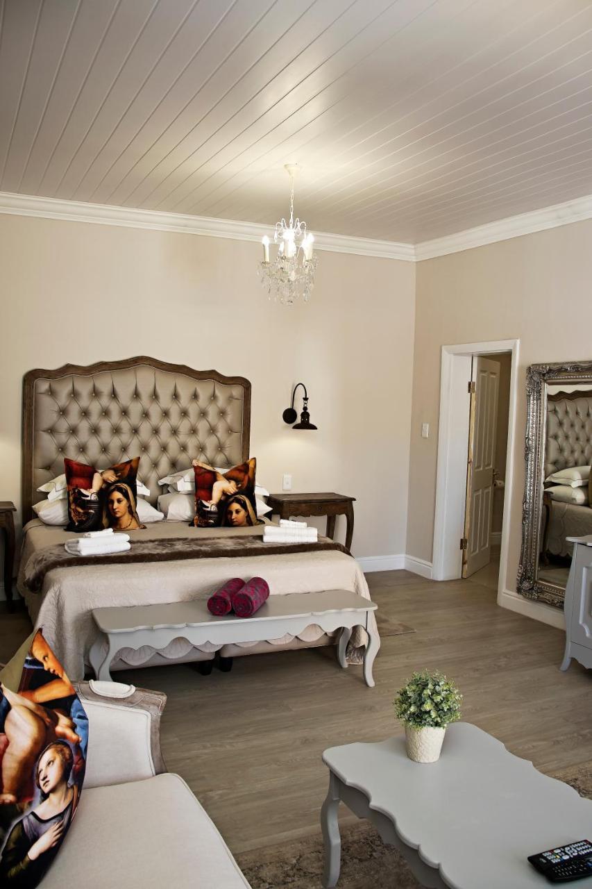 French Karoo Guesthouse โบฟอร์ตเวสต์ ภายนอก รูปภาพ
