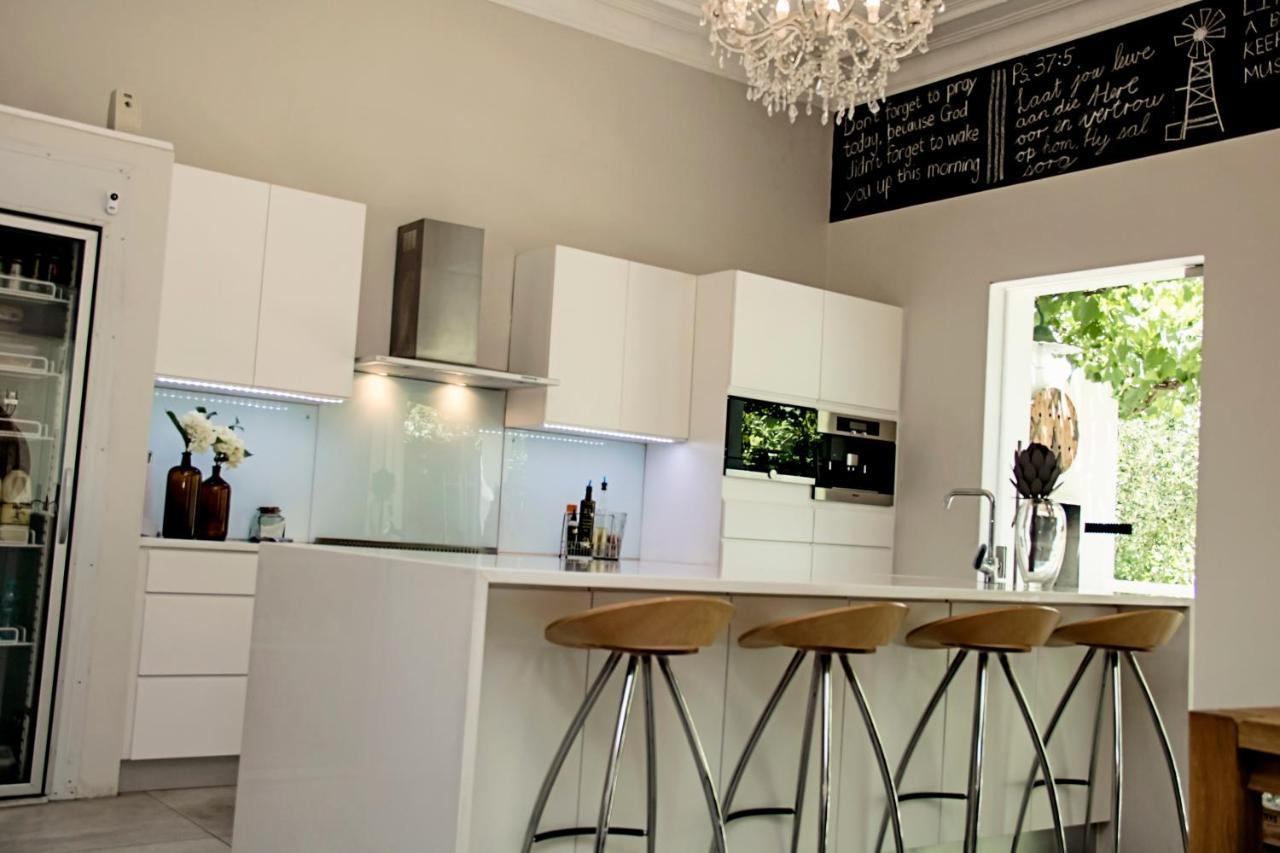 French Karoo Guesthouse โบฟอร์ตเวสต์ ภายนอก รูปภาพ