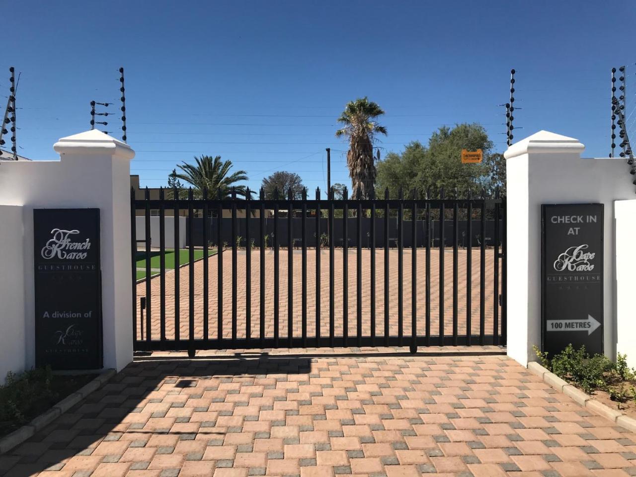French Karoo Guesthouse โบฟอร์ตเวสต์ ภายนอก รูปภาพ